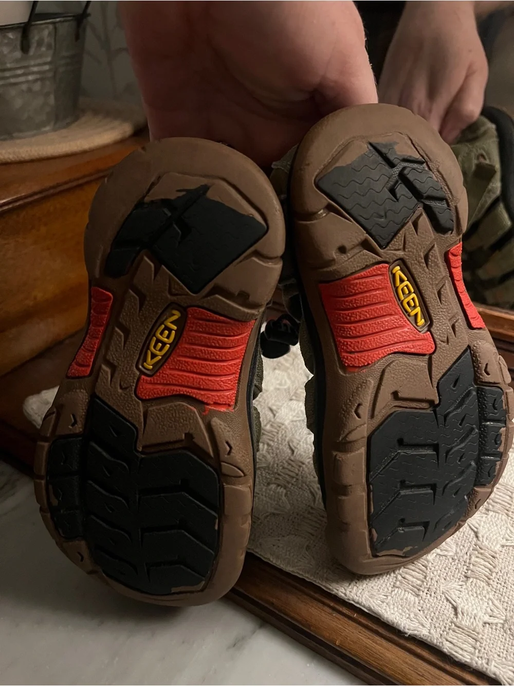 KEEN Classic Newport H2 Outdoor Athletic Hiking Sandals Green Brown‎ Boy's Sz 12